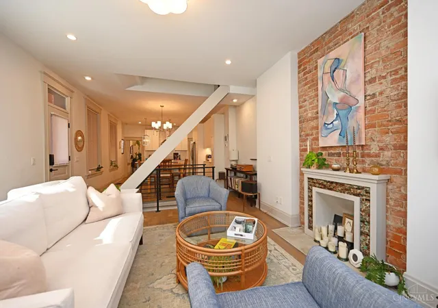 3rd image of 1921 Vine St, Cincinnati, OH 45202 | MLS# 1875420