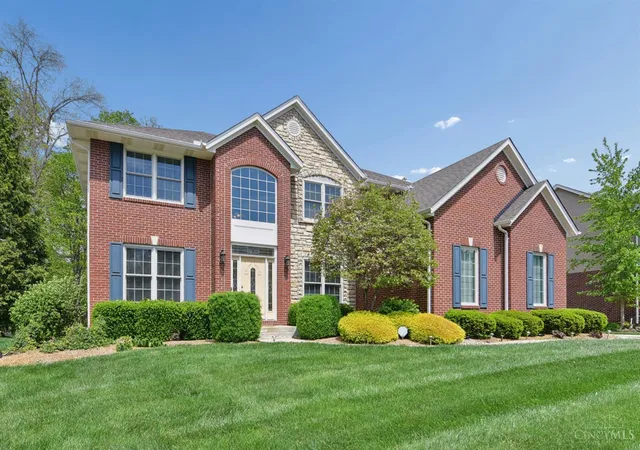 Photo 48 of Single family home for sale at 325 Eastbury Dr, Loveland, OH 45140 | MLS# 1875647 | Listing updated on 2026-08-17