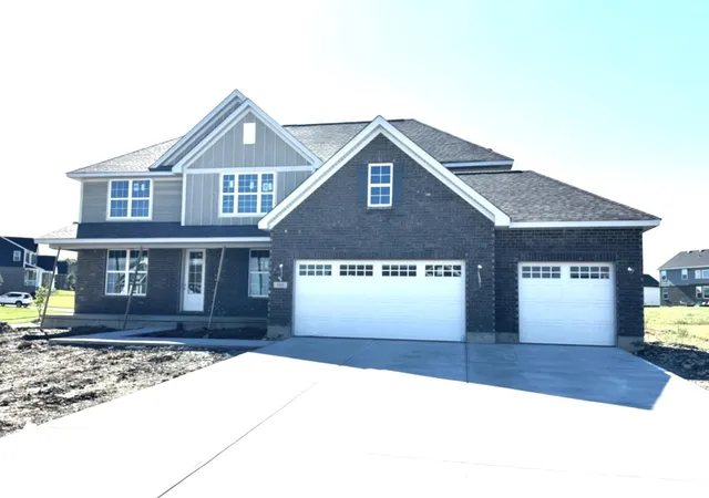 Homes for sale in Monroe, OH | 400 David Lee Ct, Monroe, OH 45050 | MLS# 1875714