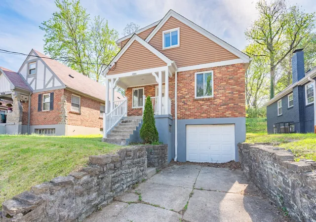 Homes for sale in Cincinnati, OH | 5866 Kennedy Ave, Cincinnati, OH 45213 | MLS# 1875089