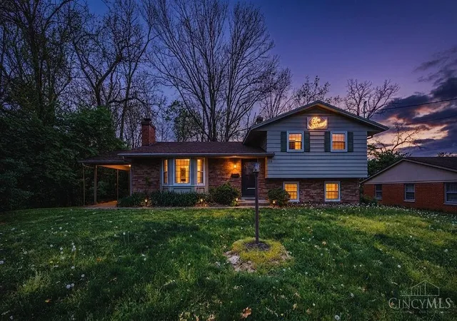 Homes for sale in Oxford, OH | 316 N Elm St, Oxford, OH 45056 | MLS# 1875869