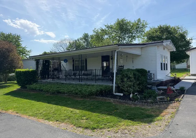 Homes for sale in Paint Twp, OH | 10818 North Shore Dr, Paint Twp, OH 45133 | MLS# 1875709