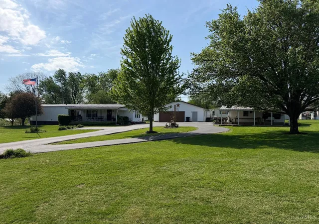 Homes for sale in Paint Twp, OH | 10818 North Shore Dr, Paint Twp, OH 45133 | MLS# 1875709