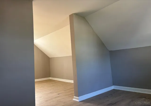 Photo 2 of Single family home for sale at 1913 Saint Clair St, Hamilton, OH 45011 | MLS# 1875989 | Listing updated on 2026-10-13