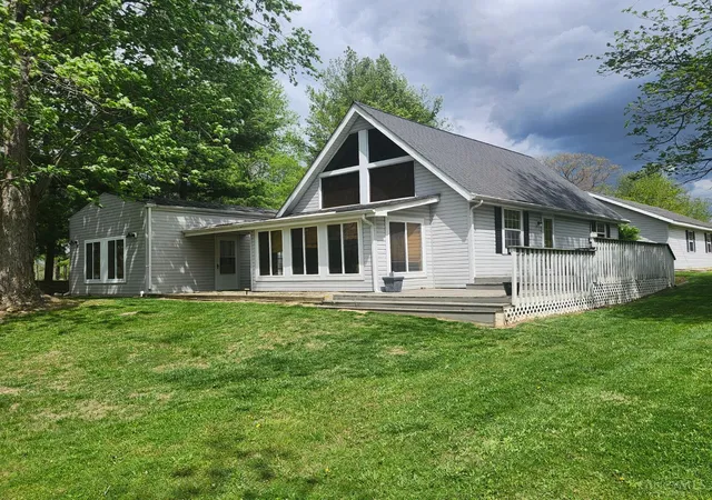 1st image of 18 Hammerhead Cvs, Franklin Twp, OH 45171 | MLS# 1876099