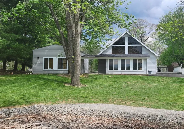 2nd image of 18 Hammerhead Cvs, Franklin Twp, OH 45171 | MLS# 1876099