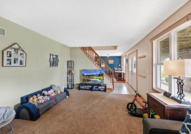Photo 4 of Sale Pending at 1908 Gardner Rd, Hamilton, OH 45013 | MLS# 1876307 | Listing updated on 2026-08-21