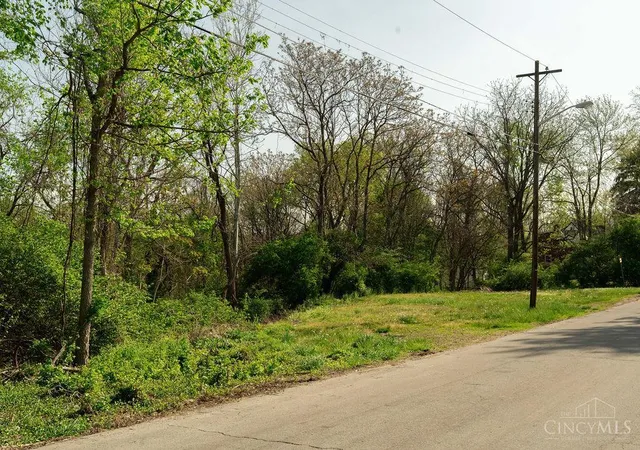 Homes for sale in Cincinnati, OH | 6462 Crestview Ave, Cincinnati, OH 45213 | MLS# 1873677