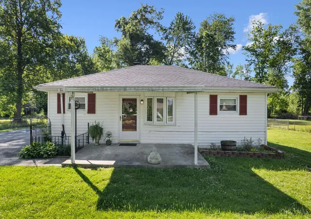Homes for sale in Goshen Twp, OH | 1811 Lois Ln, Goshen Twp, OH 45122 | MLS# 1876581
