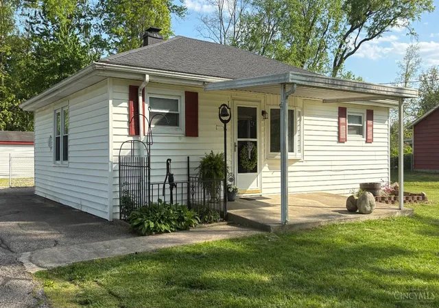 Homes for sale in Goshen Twp, OH | 1811 Lois Ln, Goshen Twp, OH 45122 | MLS# 1876581