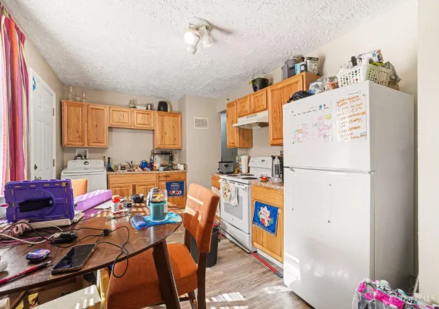 Photo 3 of Single family home for sale at 3090 Deshler Dr, Colerain Twp, OH 45251 | MLS# 1876593 | Listing updated on 2026-09-09