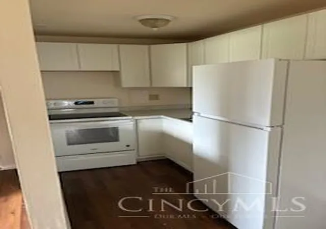 Photo 2 of House for sale at 7240 Longwood Ct, Cincinnati, OH 45239 | MLS# 1876602 | Listing updated on 2026-08-20