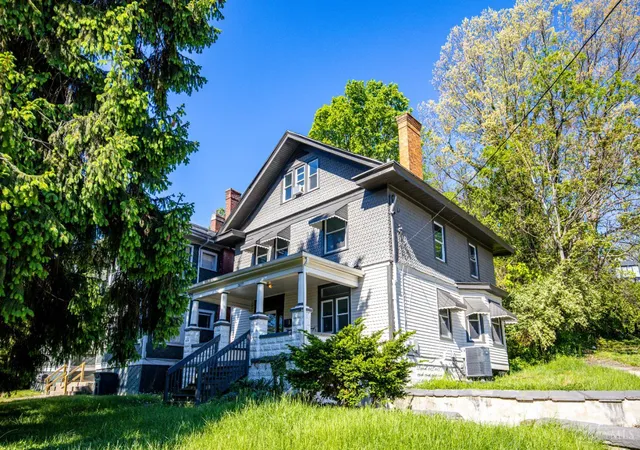 32nd image of 3673 Vine St, Cincinnati, OH 45220 | MLS# 1876545