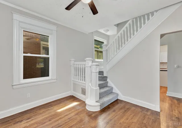 3rd image of 3673 Vine St, Cincinnati, OH 45220 | MLS# 1876545