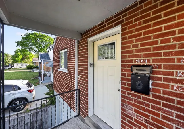 Photo 2 of Sale Pending at 1741 Gellenbeck St, Cincinnati, OH 45205 | MLS# 1875444 | Listing updated on 2026-08-25