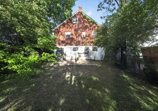 Photo 32 of Sale Pending at 1741 Gellenbeck St, Cincinnati, OH 45205 | MLS# 1875444 | Listing updated on 2026-08-25