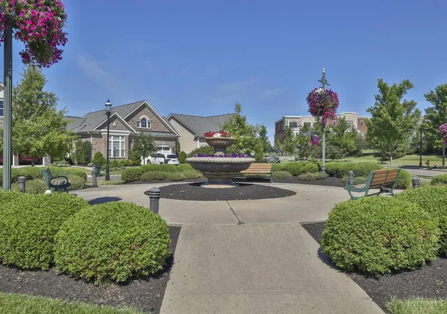 2nd image of 230 Vintage Clb Dr, Montgomery, OH 45249