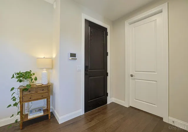 3rd image of 230 Vintage Club Dr #103, Montgomery, OH 45249 | MLS# 1876704