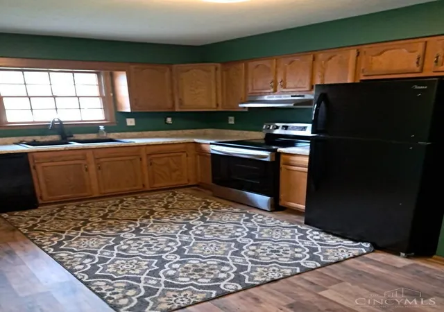 Homes for sale in Hillsboro, OH | 116 Springlake Ave, Hillsboro, OH 45133