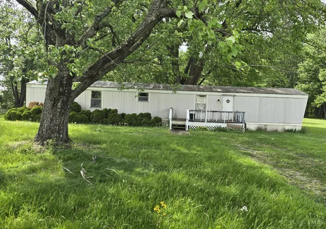 Homes for sale in Williamsburg Twp, OH | 4137 Hageman Crossing Rd, Williamsburg Twp, OH 45176 | MLS# 1876668
