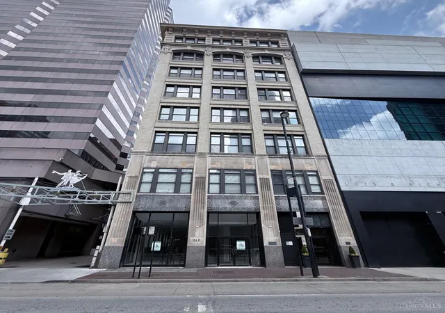 Homes for sale in Cincinnati, OH | 26 E Sixth St, Cincinnati, OH 45202