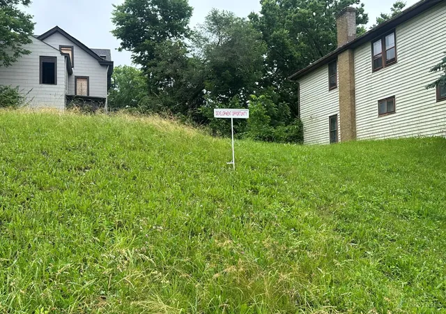 Photo 2 of Land for sale at 962 Wells St, Cincinnati, OH 45205 | MLS# 1876838 | Listing updated on 2026-08-21