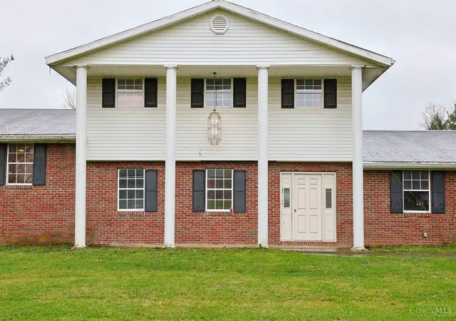 2nd image of 76 Stivers Rd, Aberdeen, OH 45101 | MLS# 1876854