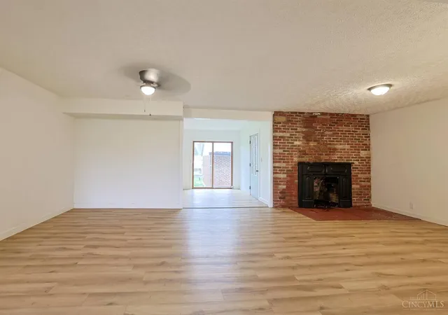 Photo 4 of Single family home for sale at 76 Stivers Rd, Aberdeen, OH 45101 | MLS# 1876854 | Listing updated on 2026-10-20