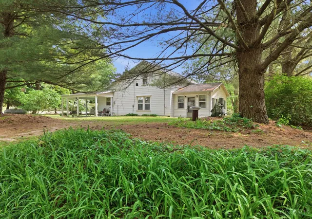 Photo 3 of House for sale at 10559 Dixon Rd, Winchester, OH 45697 | MLS# 1876817 | Listing updated on 2026-07-28
