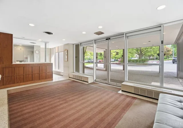 3rd image of The Madison House, Cincinnati, OH 45208