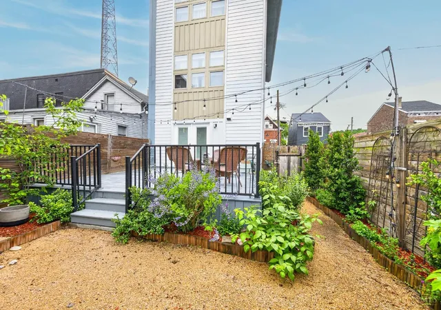 1st image of 4017 Gulow St, Cincinnati, OH 45223 | MLS# 1876206