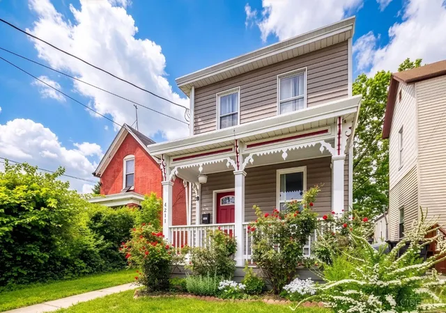 Homes for sale in Cincinnati, OH | 4211 Kirby Ave, Cincinnati, OH 45223 | MLS# 1877302