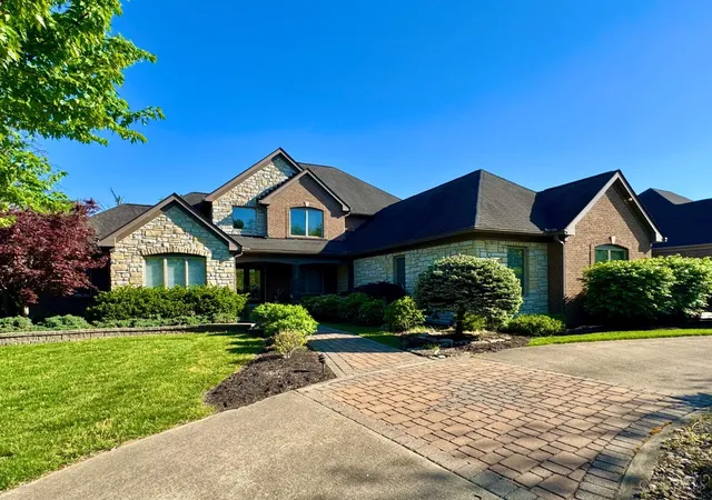 Homes for sale in South Lebanon, OH | 151 Vista Ridge Dr, South Lebanon, OH 45065 | MLS# 1877335