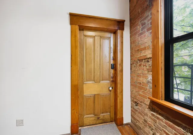 27th image of 111 E Thirteenth St #1, Cincinnati, OH 45202 | MLS# 1877317