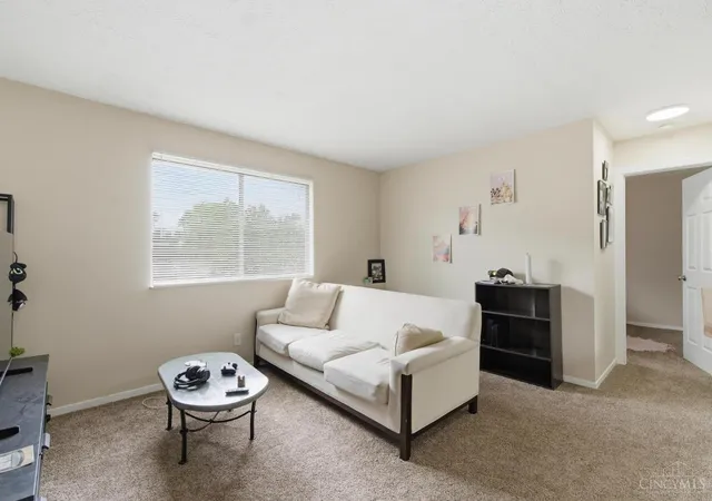 Homes for sale in Middletown, OH | 1631 Jackson Ln, Middletown, OH 45044 | MLS# 1877557