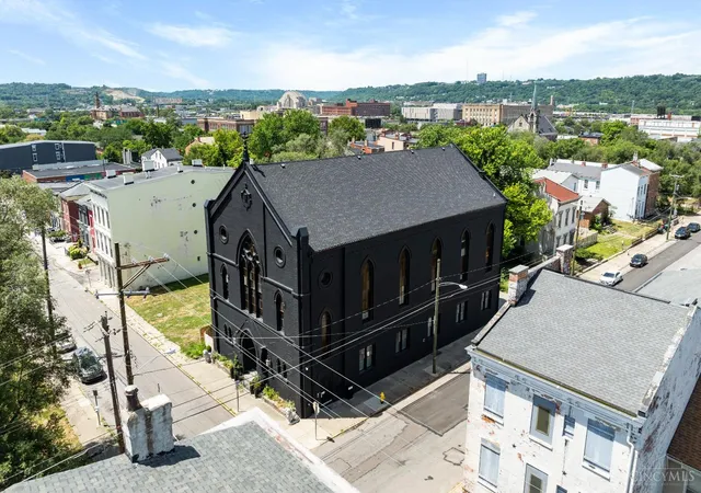 Homes for sale in Cincinnati, OH | 1835 Baymiller St, Cincinnati, OH 45214 | MLS# 1877663