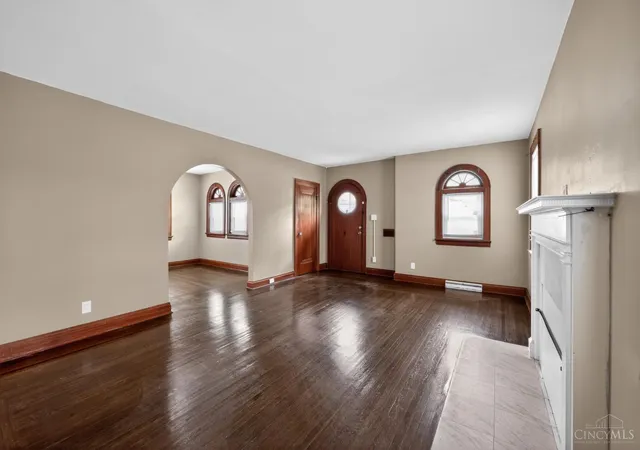 Homes for sale in Cincinnati, OH | 2725 Orland Ave, Cincinnati, OH 45211 | MLS# 1876840
