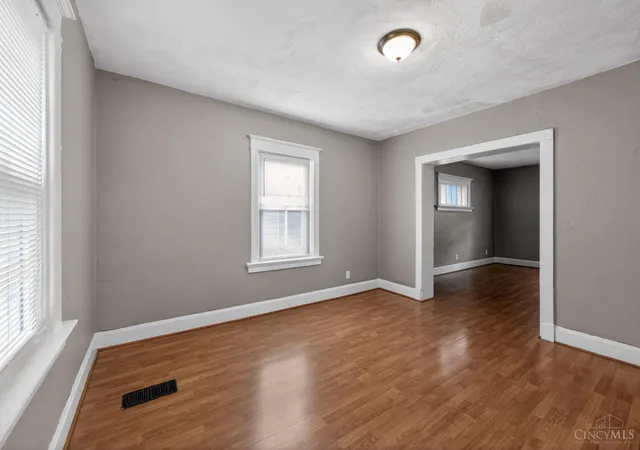 Photo 4 of Sale Pending at 4938 Plainville Rd, Cincinnati, OH 45227 | MLS# 1876845 | Listing updated on 2026-10-02