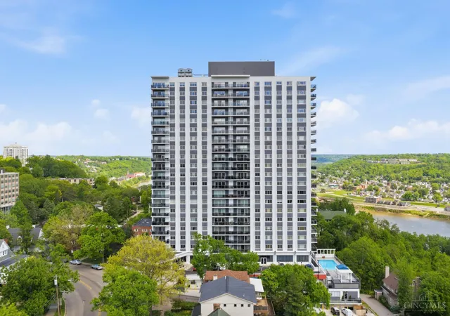 Homes for sale in Cincinnati, OH | 2200 Victory Pkwy #1504, Cincinnati, OH 45206 | MLS# 1877656