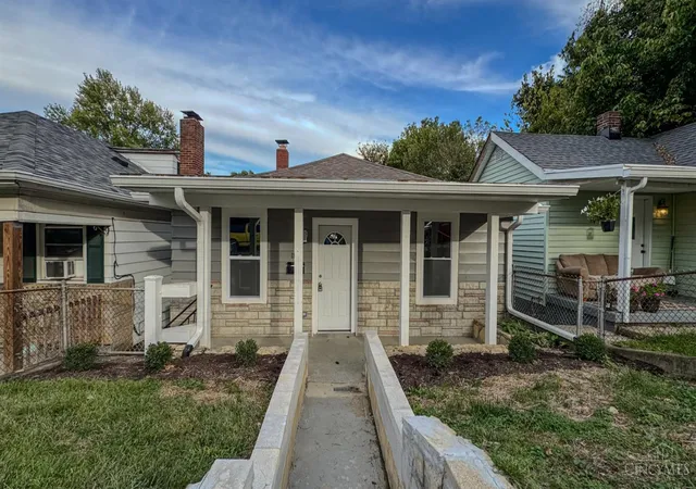 Homes for sale in Hamilton, OH | 1836 Parrish Ave, Hamilton, OH 45011 | MLS# 1877803