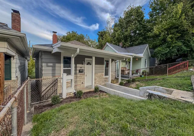 Homes for sale in Hamilton, OH | 1836 Parrish Ave, Hamilton, OH 45011 | MLS# 1877803