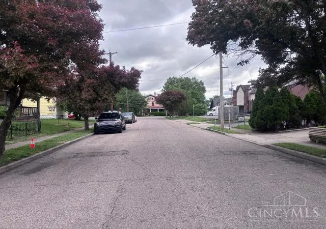 Homes for sale in Lockland, OH | 616 Mclaren Ave, Lockland, OH 45215 | MLS# 1877849