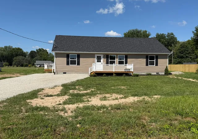 2nd image of 438 Lorelei Dr, Fayetteville, OH 45118 | MLS# 1877929