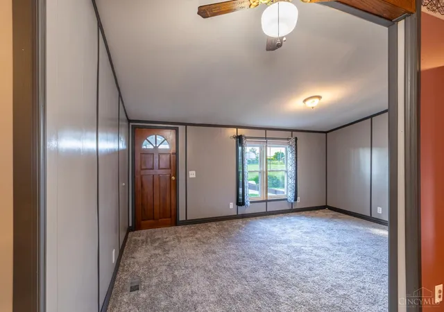 Photo 4 of Single family home for sale at 4299 White Oak Rd, Peebles, OH 45660 | MLS# 1877955 | Listing updated on 2026-09-22
