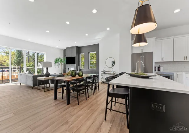 3rd image of 3723 Isabella Ave #5, Cincinnati, OH 45209 | MLS# 1876056