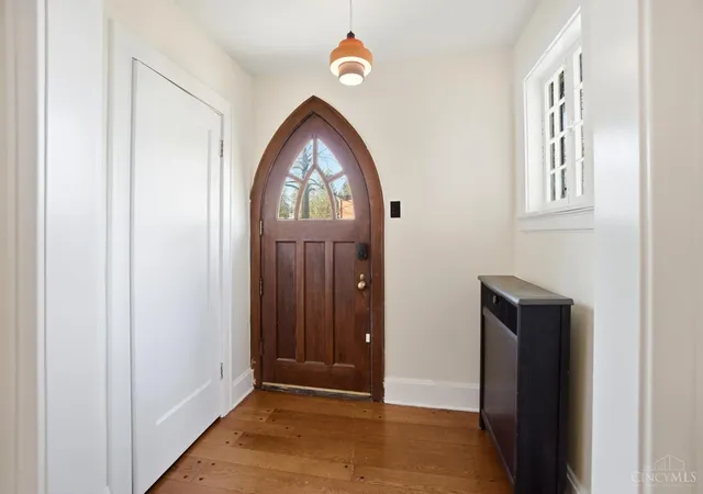 3rd image of 6610 Hudson Pkwy, Cincinnati, OH 45213 | MLS# 1877994