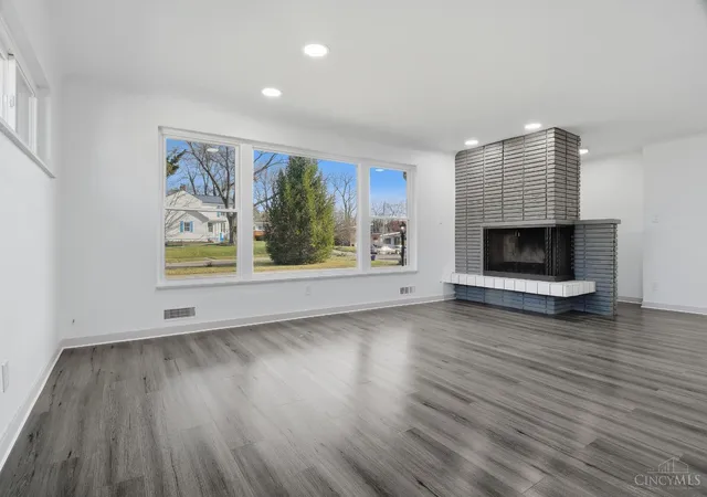 5th image of 6101 Capri Dr, Cincinnati, OH 45224 | MLS# 1878051