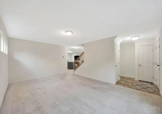 4th image of 723 Grande Oaks Dr, Hamilton Twp, OH 45152 | MLS# 1878120