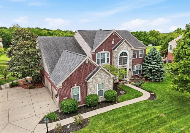 Homes for sale in West Chester, OH | 7490 Susan Springs Dr, West Chester, OH 45069 | MLS# 1877379