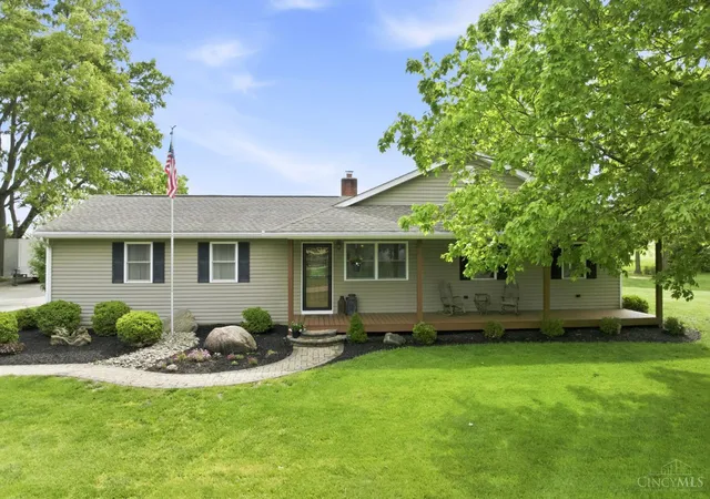 Homes for sale in Lebanon, OH | 4058 Utica Rd, Lebanon, OH 45036 | MLS# 1878216